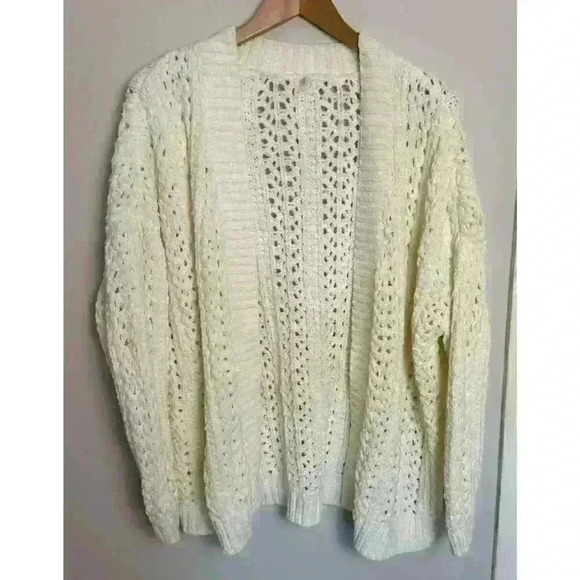 Hello Nite Super Soft Cream Cardigan Size M EUC Beautiful Open Knitted Pattern - Picture 1 of 9